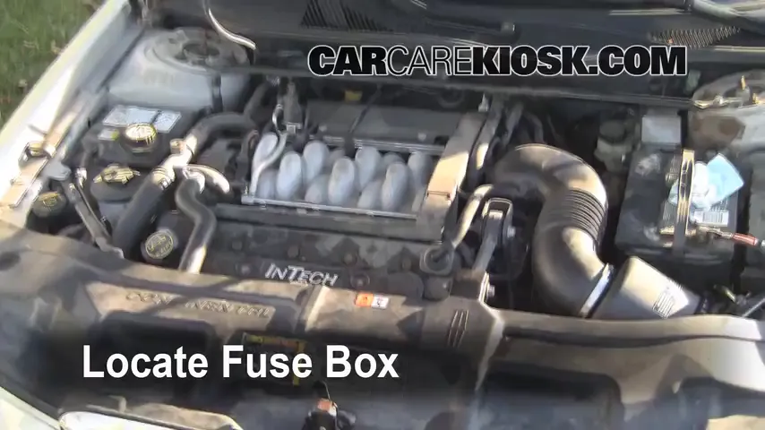 2001 Lincoln Continental 4.6L V8 Fuse (Engine)